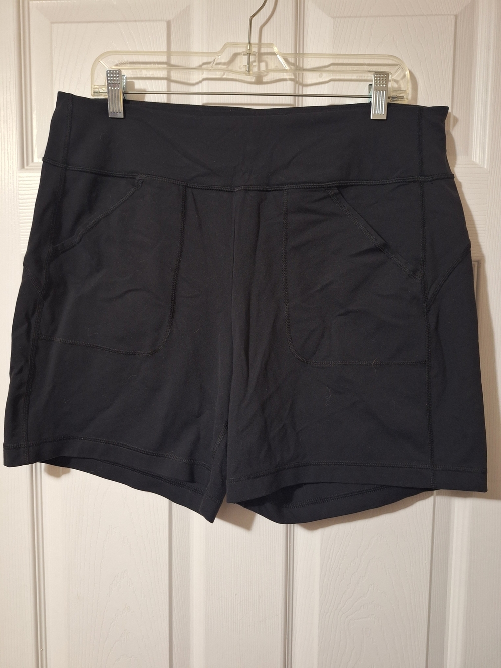 Duluth Trading Co Black Noga Pull-On Athletic Shorts with Front Pockets Large